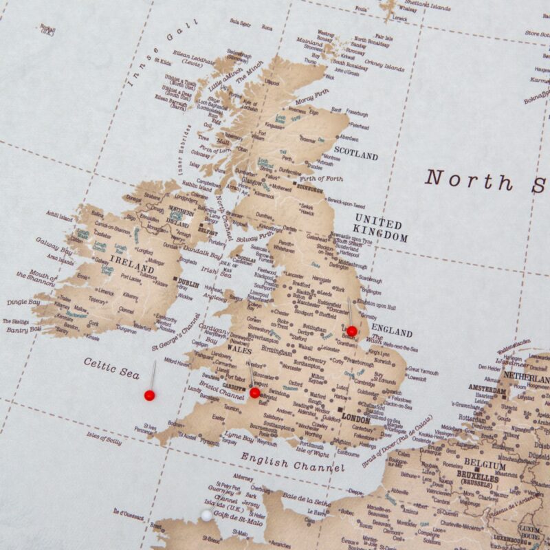 europe-map-pin-board-vintage-10eu europe-map-pin-board-vintage-10eu